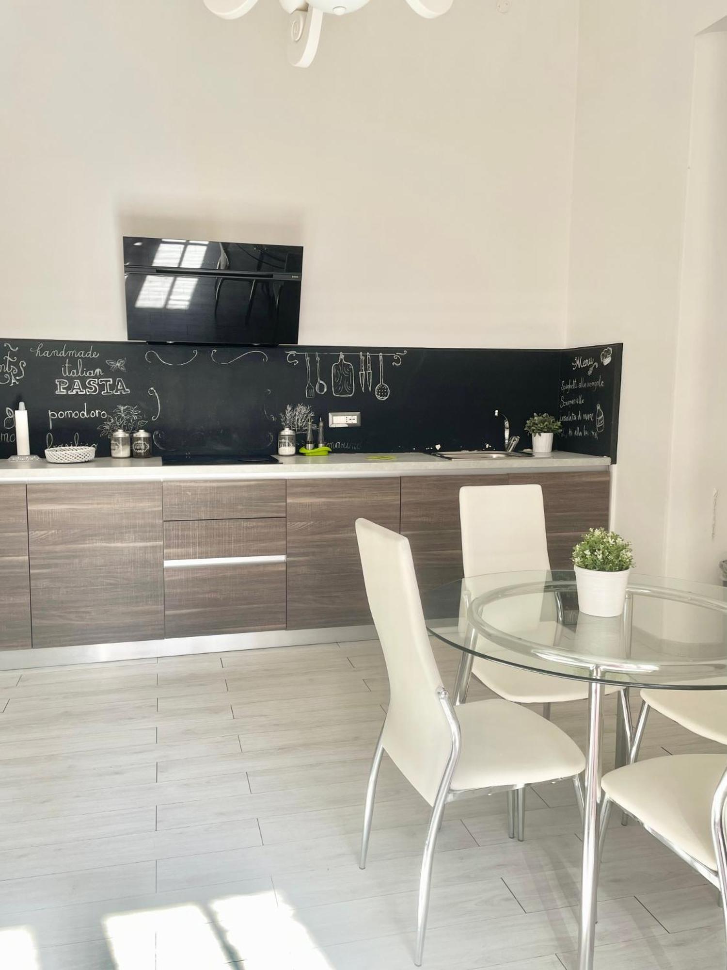 Salerno Center House - Corso Vittorio Emanuele Appartement Buitenkant foto